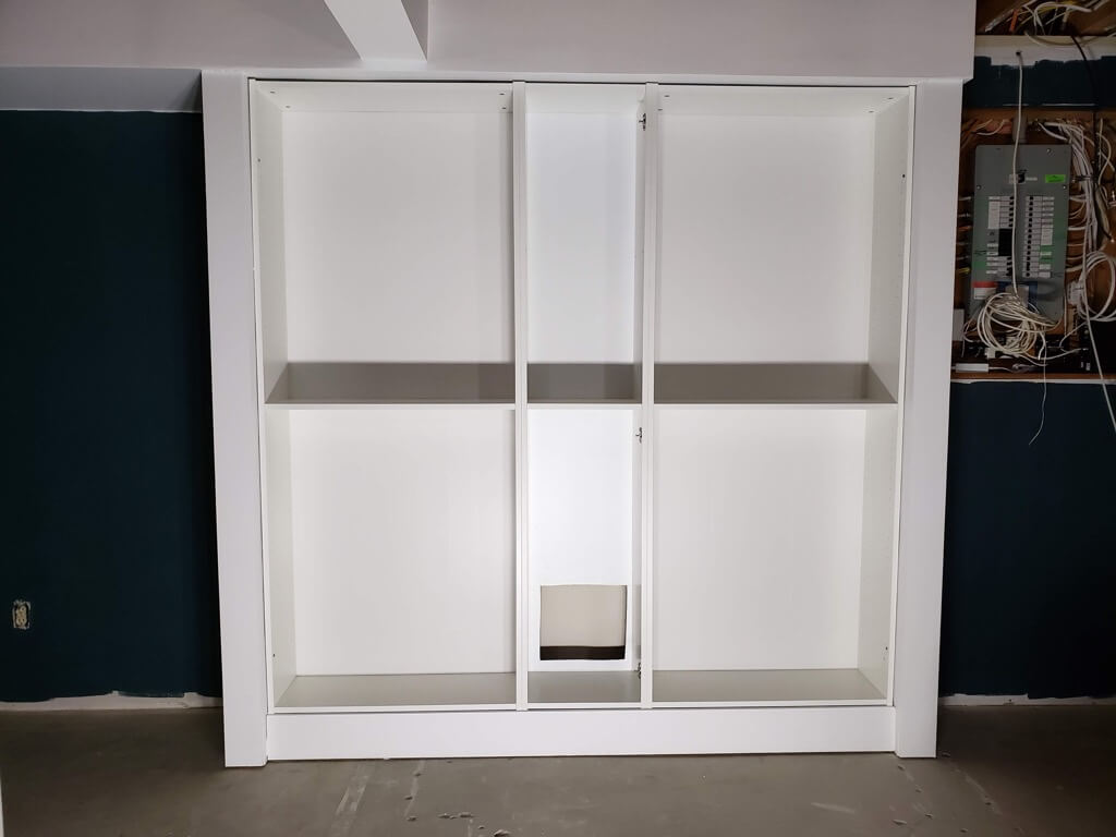 DIY built-in BILLY bookshelves