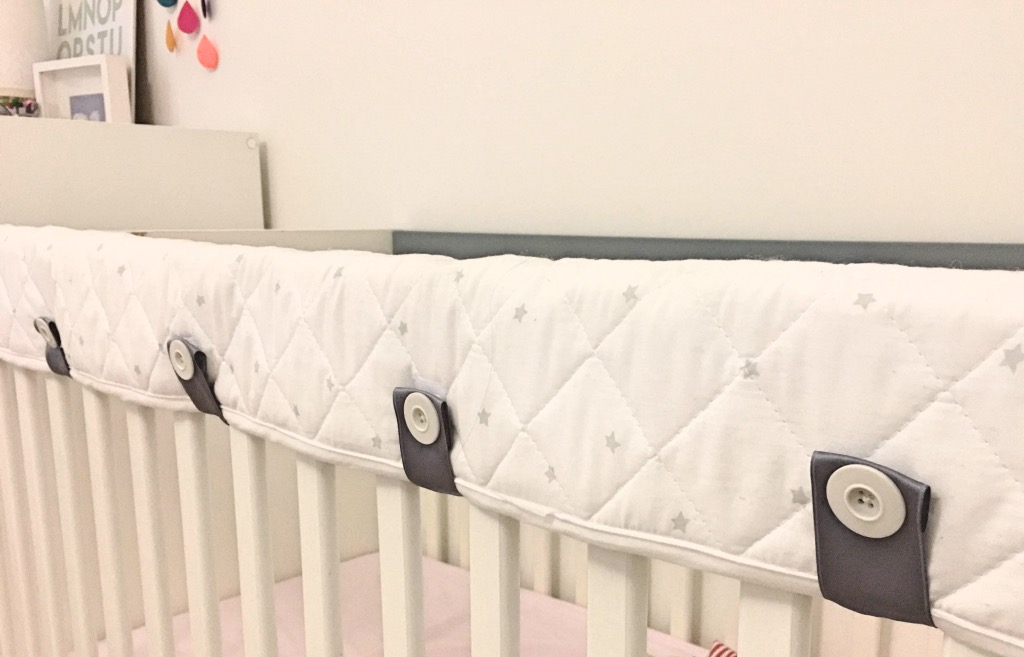LENAST Tour de lit bébé, à pois/blanc gris, 70x140 cm - IKEA Suisse